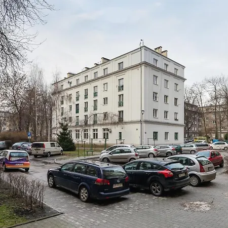 Apartamento Osiedle Szkolne Cracow By Renters Cracóvia