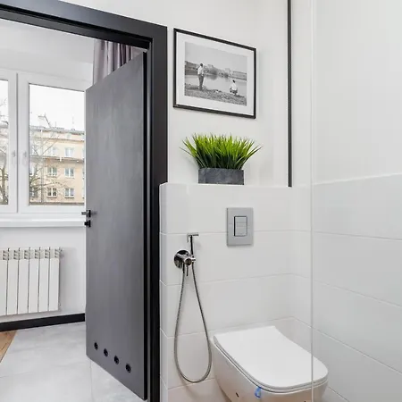 Apartment Osiedle Szkolne Cracow By Renters