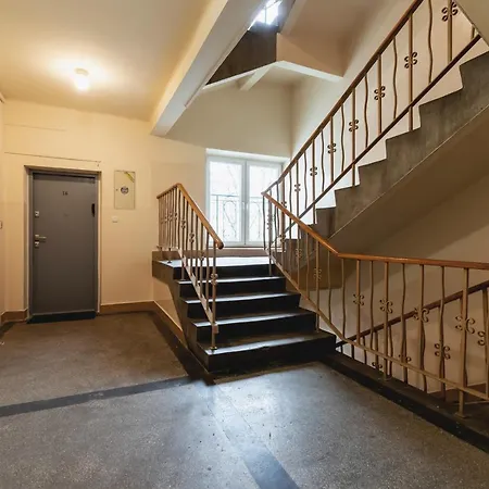 Apartment Osiedle Szkolne Cracow By Renters Krakau